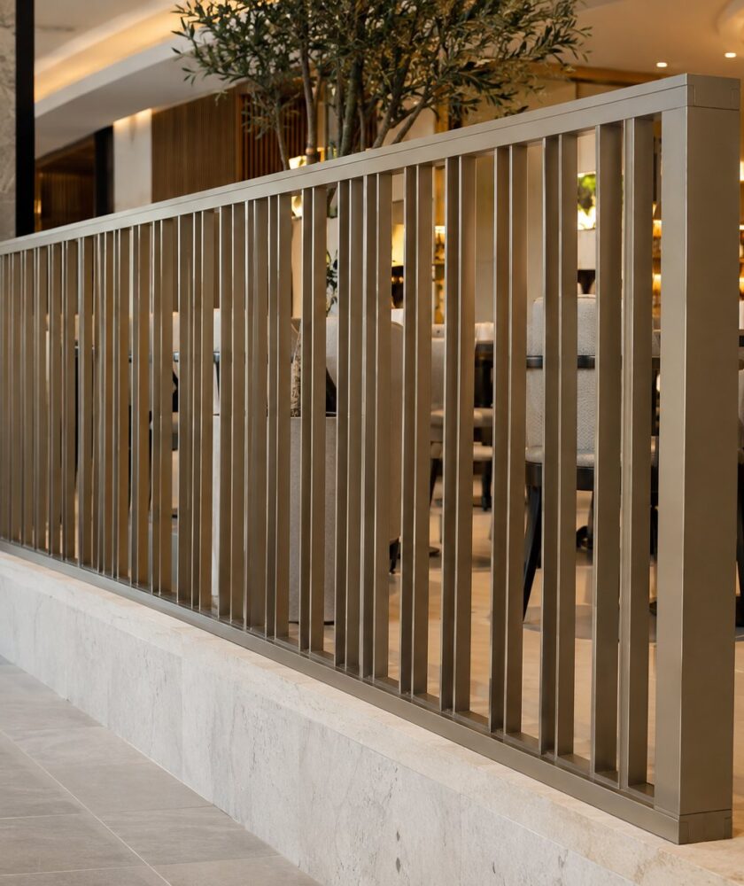 Gradeamento interior em alumínio anodizado bronze